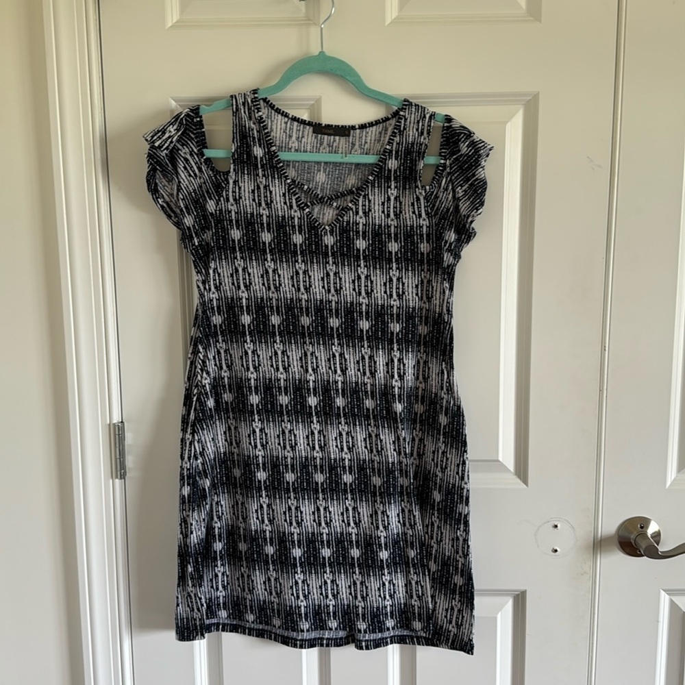 THML Size Small Cold Shoulder Dress in Blue & White